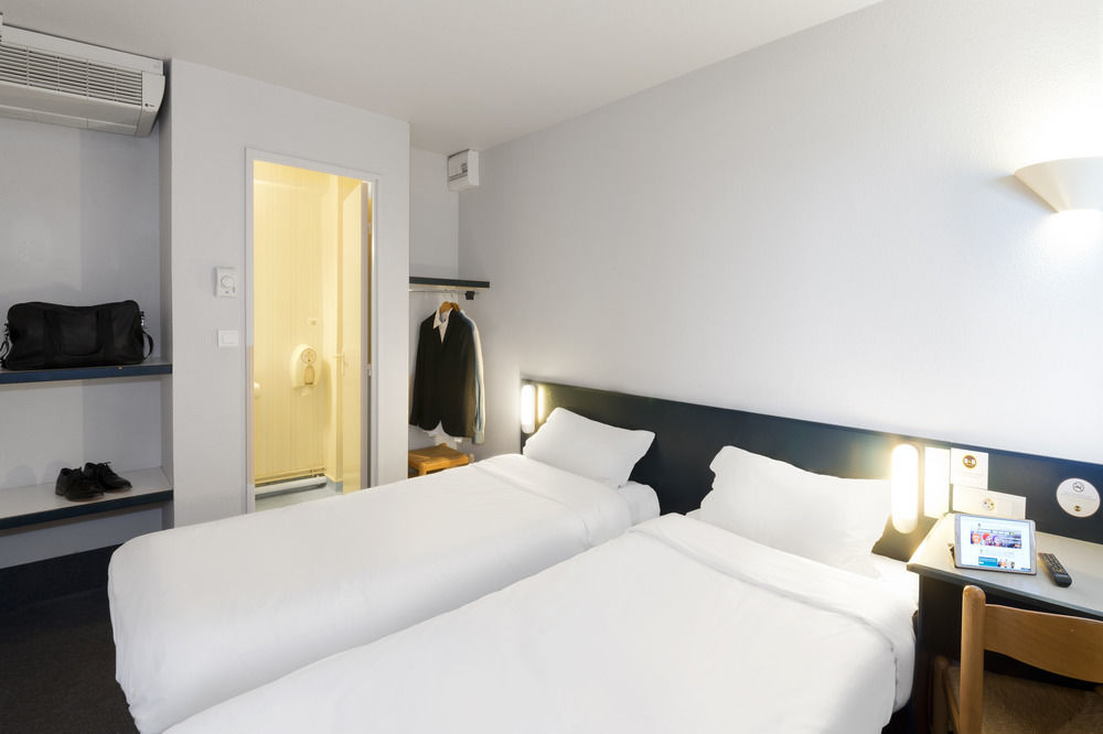 Le Val-Saint-Père B&B Hotel Avranches Baie Du Mont St-Michel מראה חיצוני תמונה